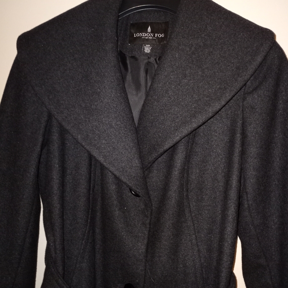 London Fog Coat With Cape Collar Size US S - Picture 4 of 4